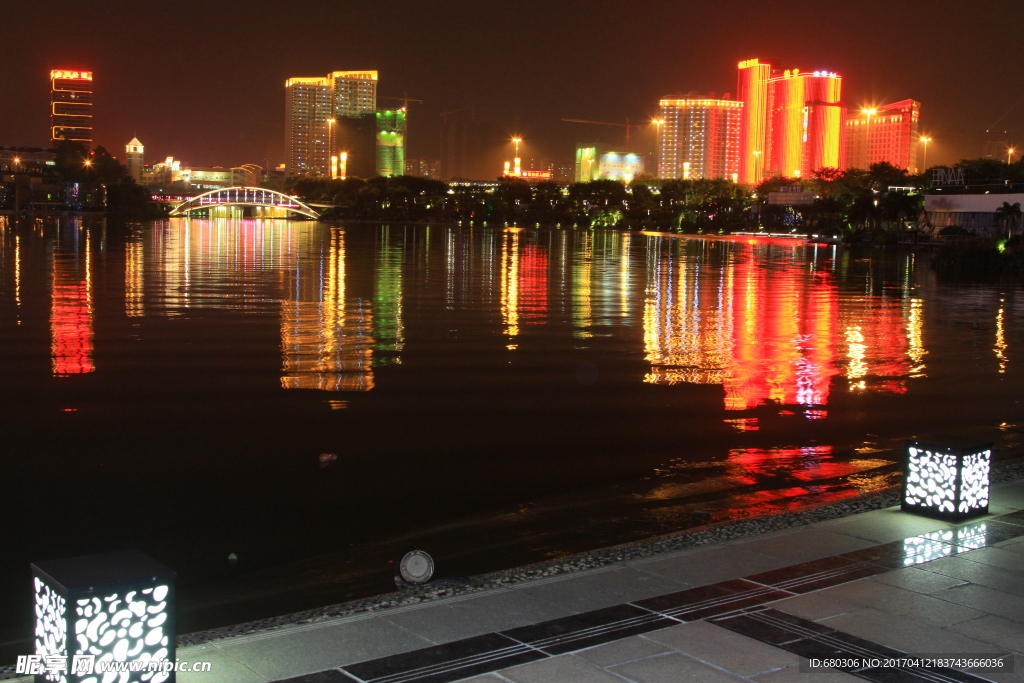 南宁夜景图
