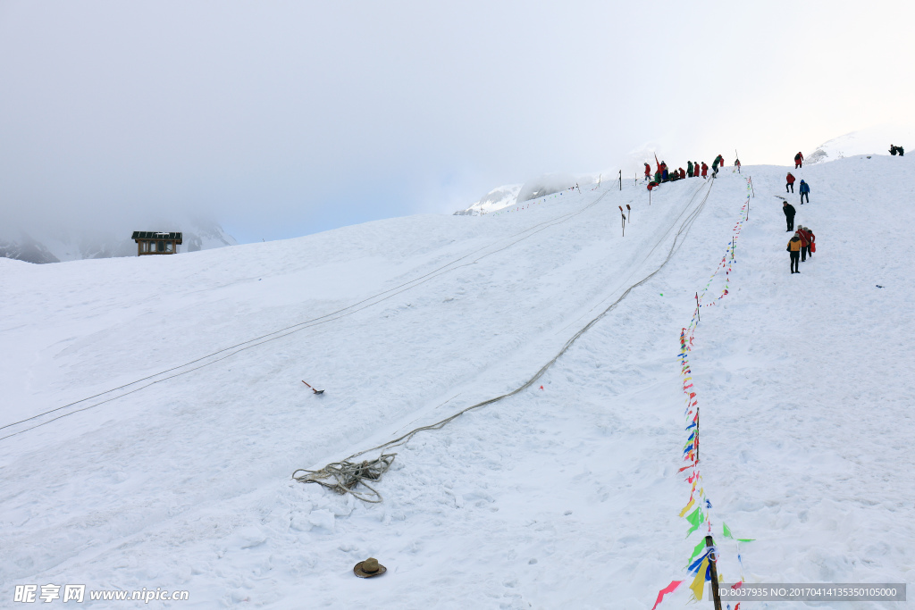 玉龙雪山滑雪场