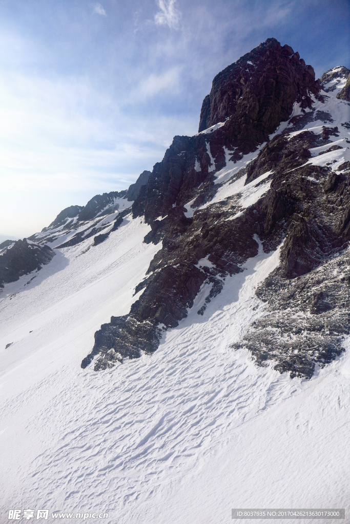 玉龙雪山山峰