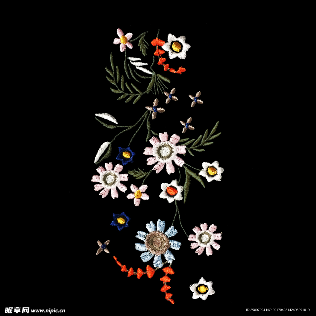 绣花   服装   复古