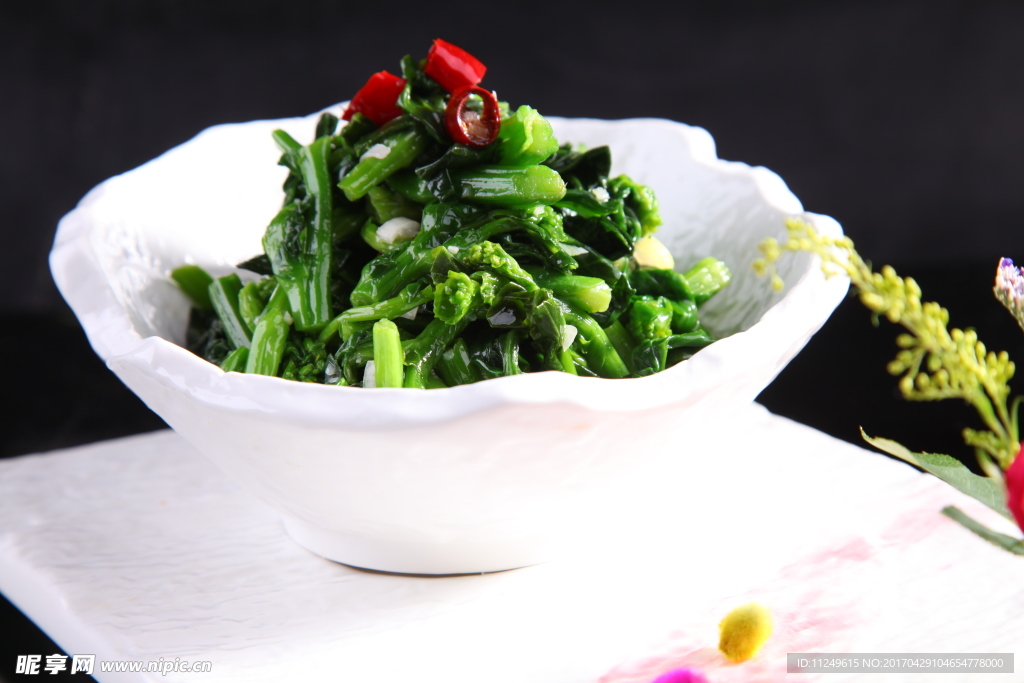 炝拌油菜苗