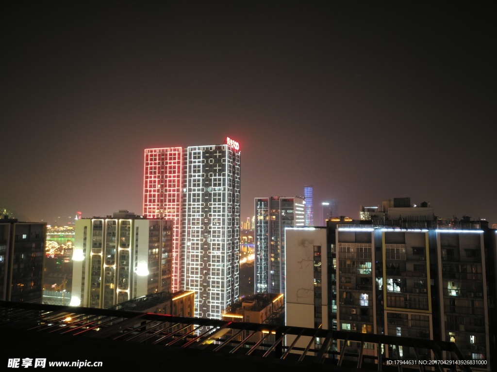 柳州阳光一百夜景