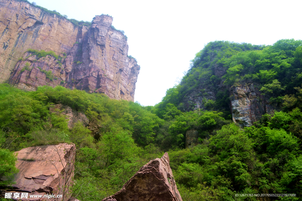 宝泉山峰