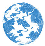 鱼戏莲叶间