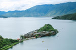 泸沽湖里务比岛