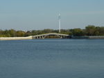 环保塔湖水和桥