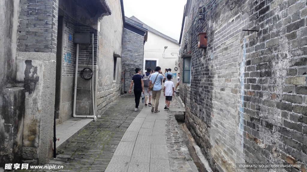 古镇小巷