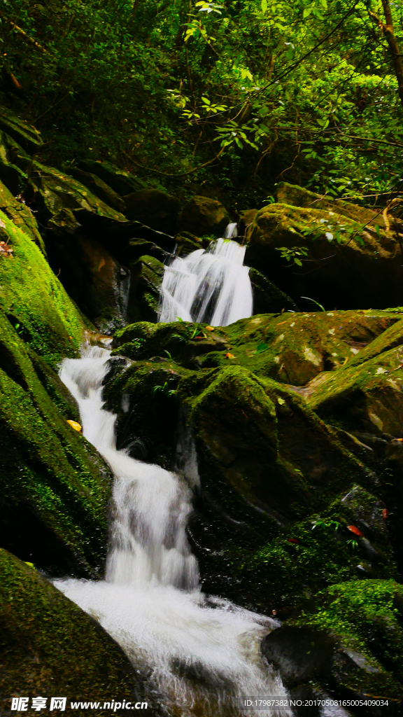 小景山水