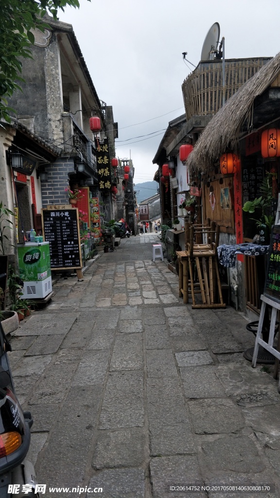 古镇街景