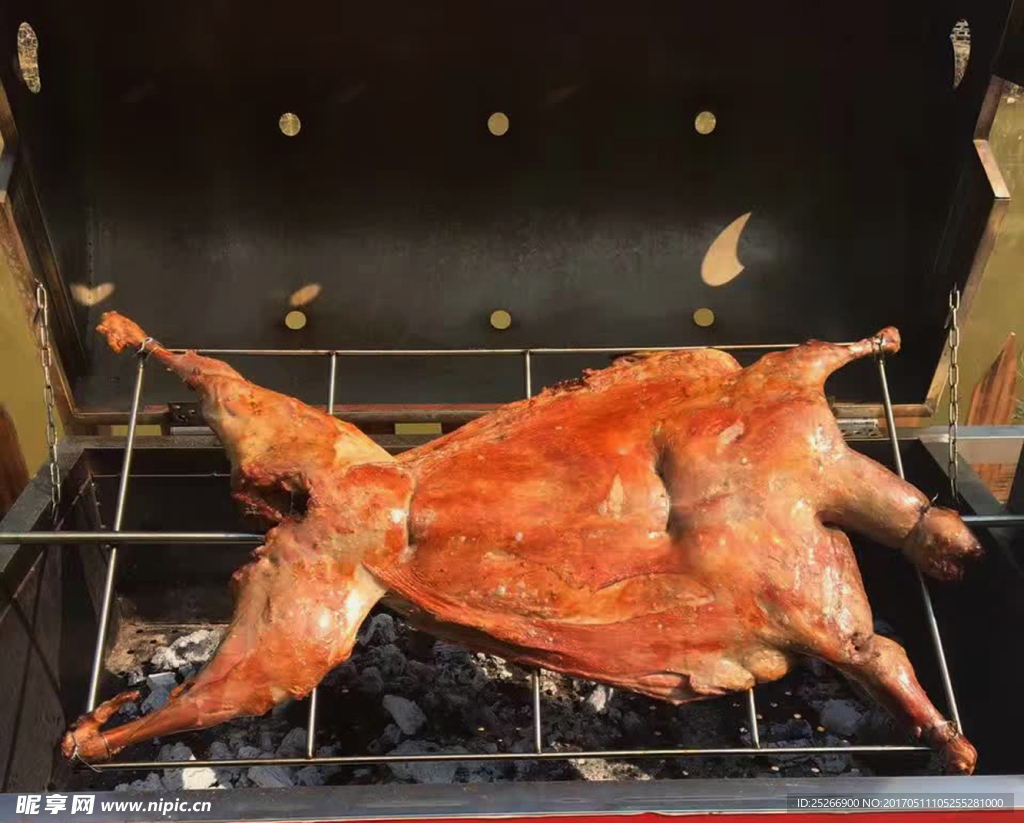 烤全羊高清免扣大图摄影图__传统美食_餐饮美食_摄影图库_昵图网nipic.com