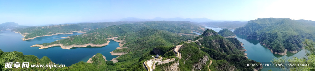 黄河三峡八角山全景图