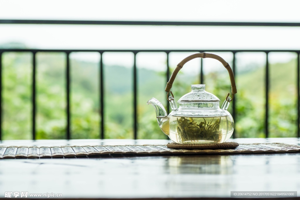 一壶清茶