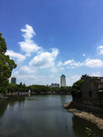 月湖