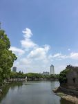 月湖