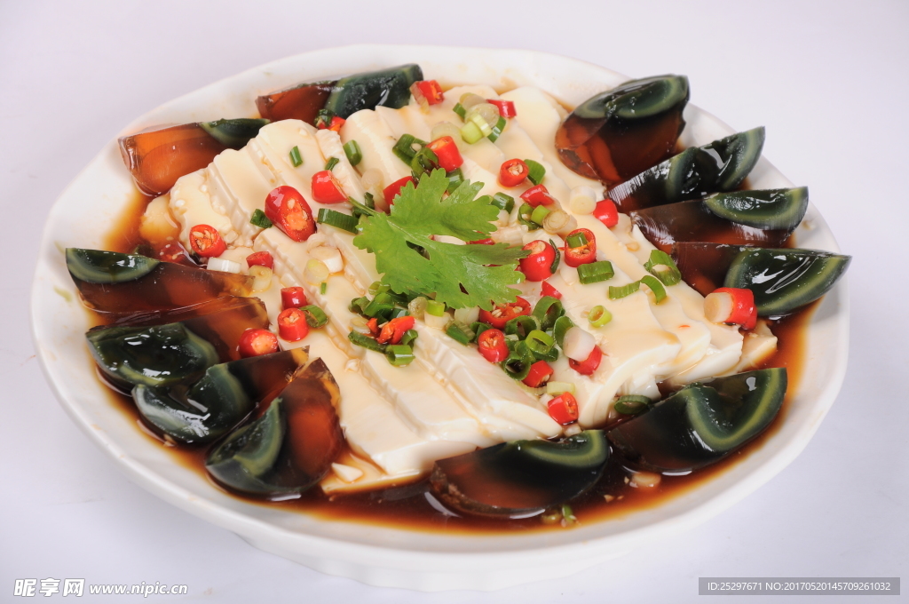 皮蛋豆腐