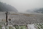 极边山野村庄迎春雪