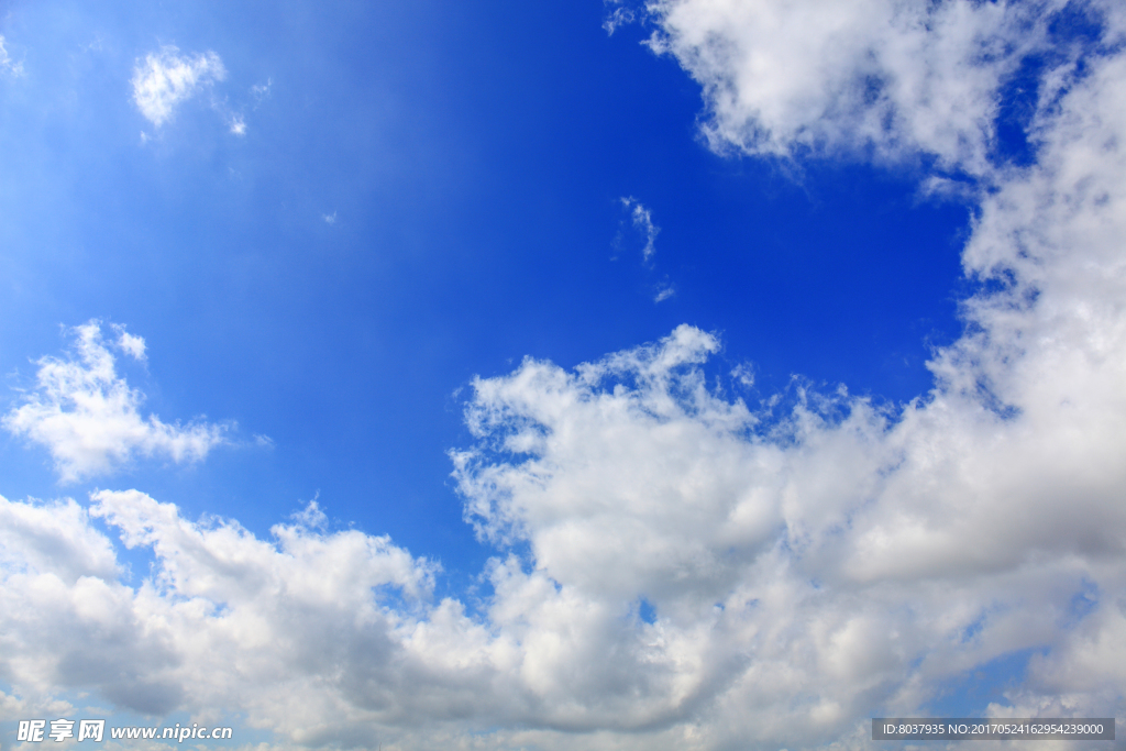 蓝天白云