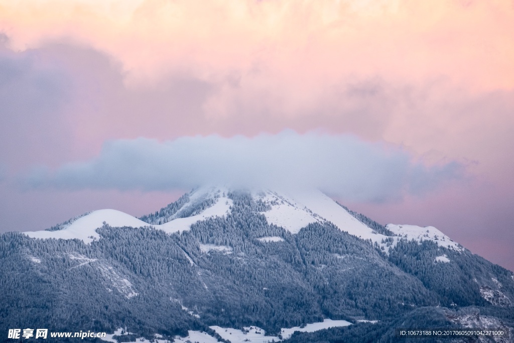 高清壁纸雪山