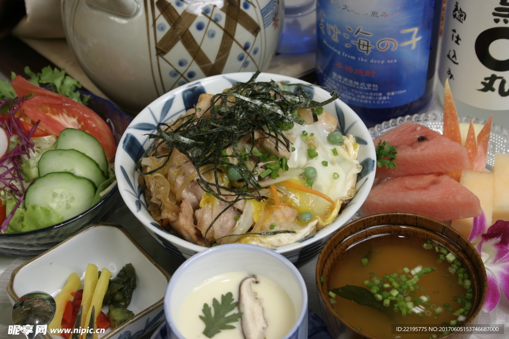 鸡肉盖饭定食