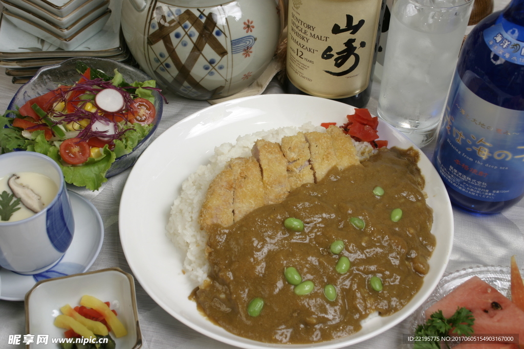 炸猪排咖喱饭定食