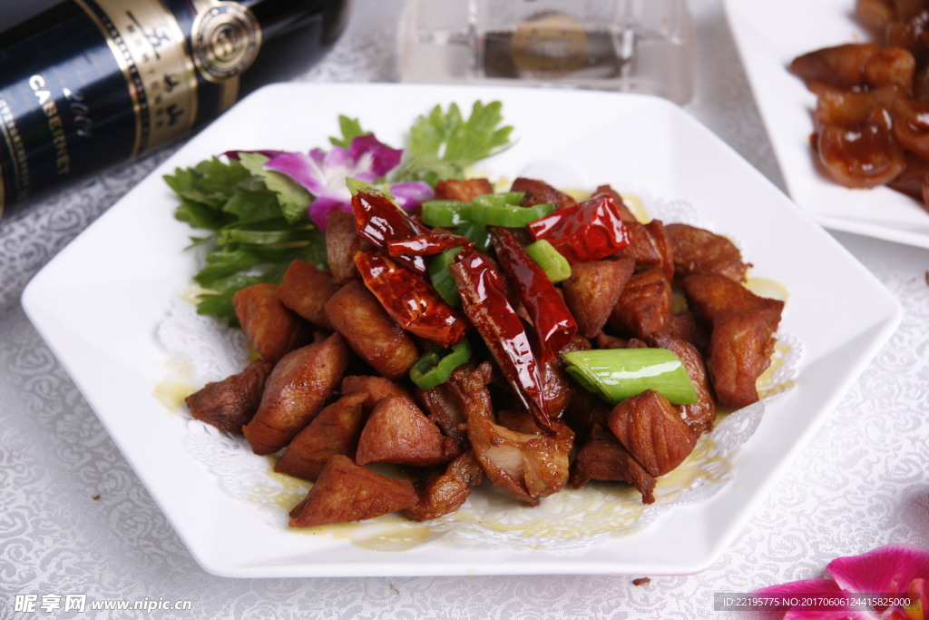 靠瘦肉