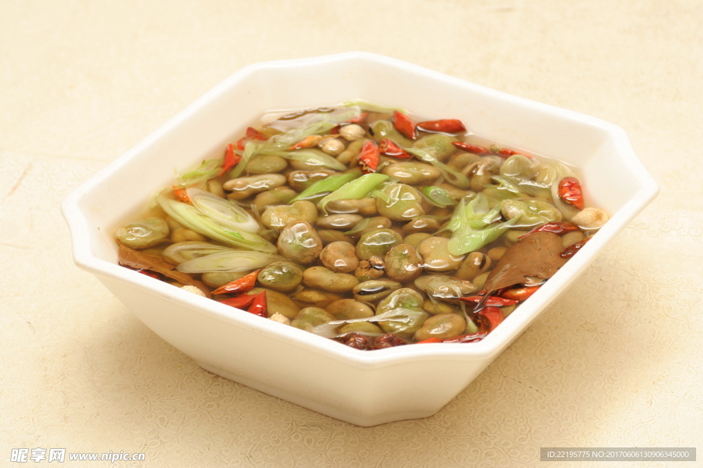 油泼蚕豆