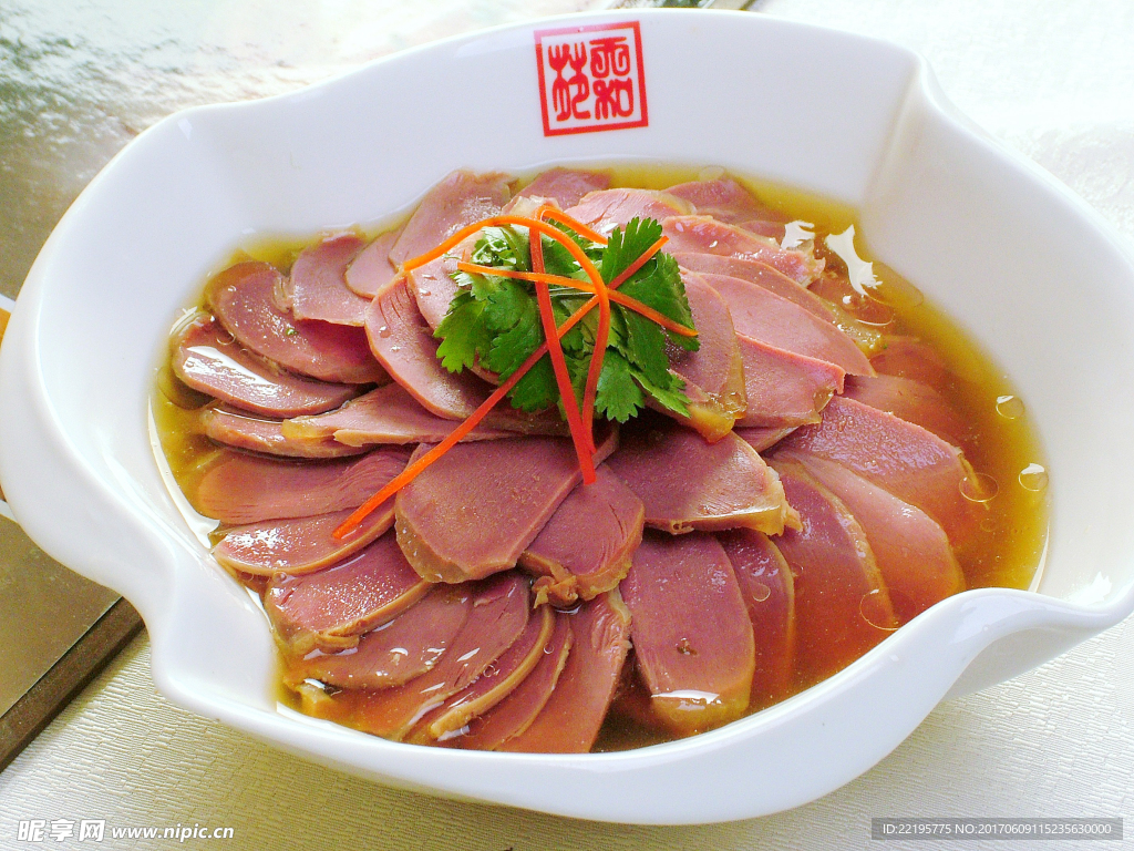 芹香胗干