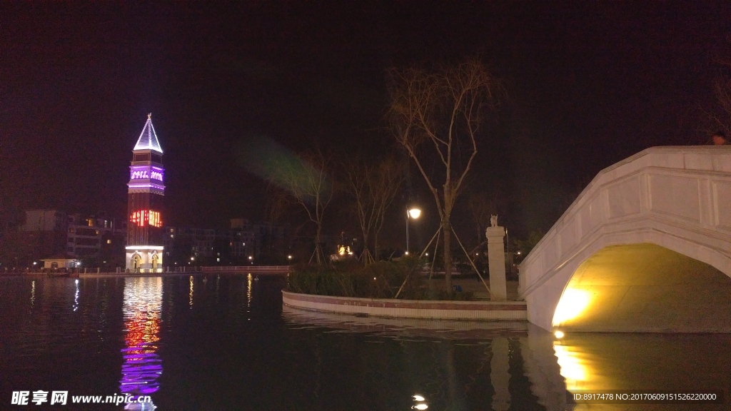 小镇夜景