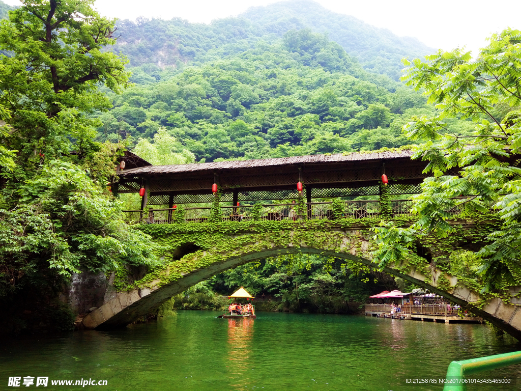 金丝峡一景