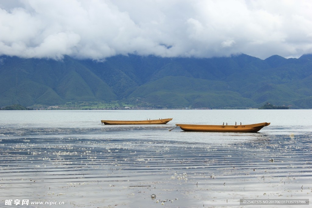 泸沽湖