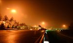 夜晚的高速公路