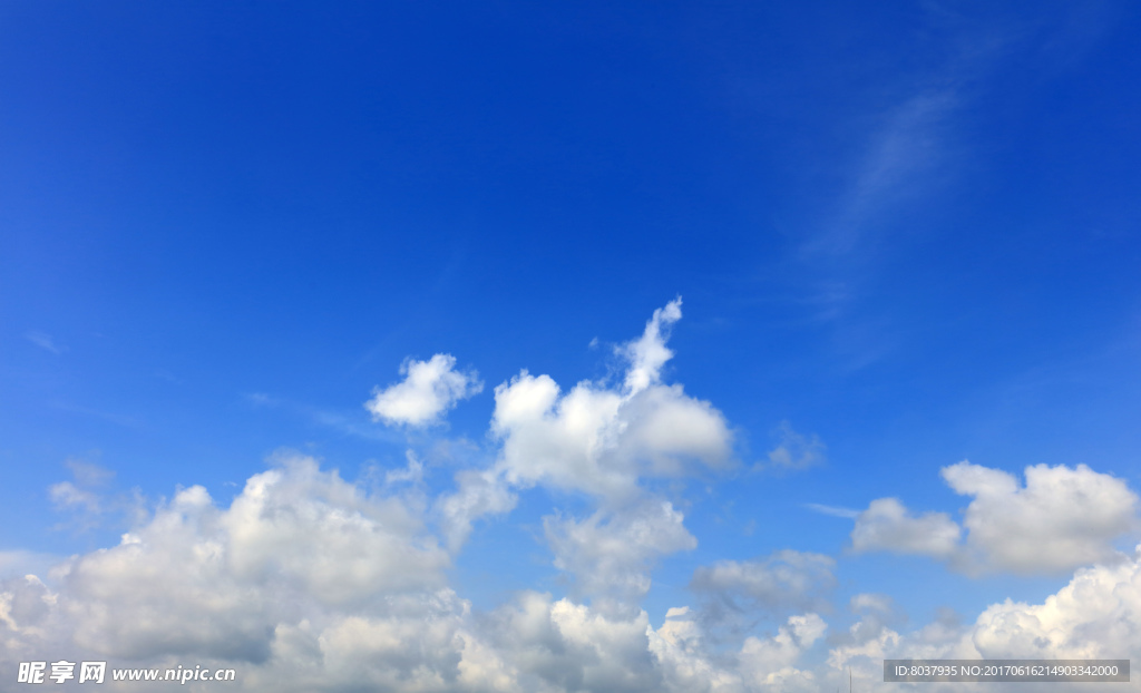 蓝天白云
