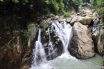 小溪流水