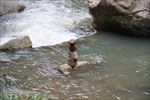 水中石头
