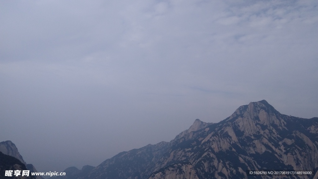 华山
