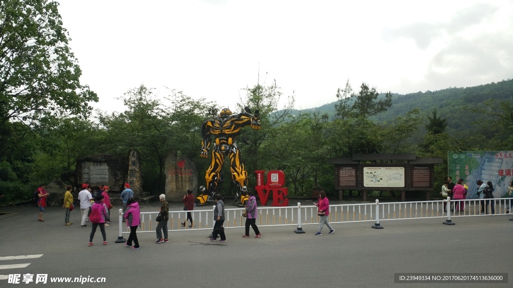 变形金刚
