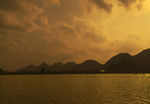 山湖夕照