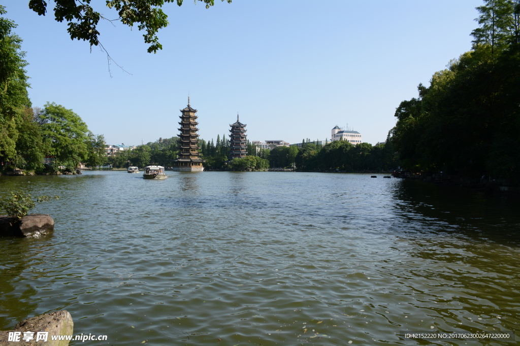 桂林日月双塔