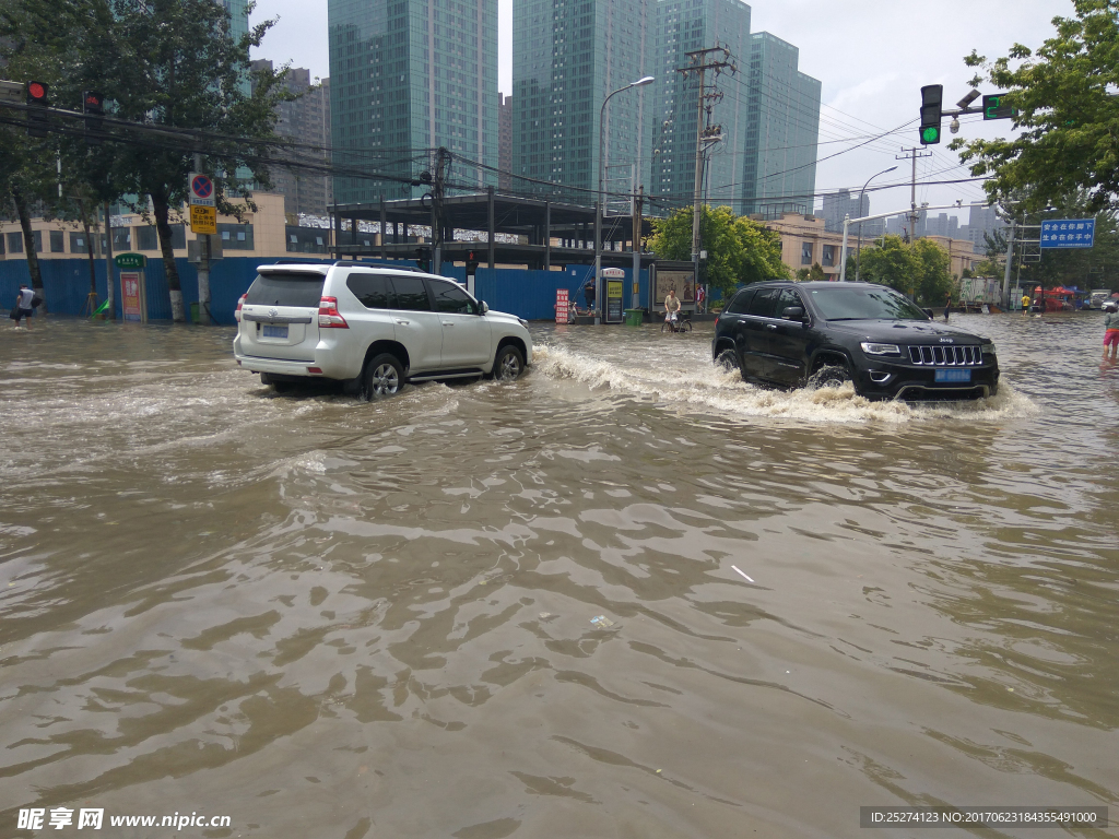 道路积水