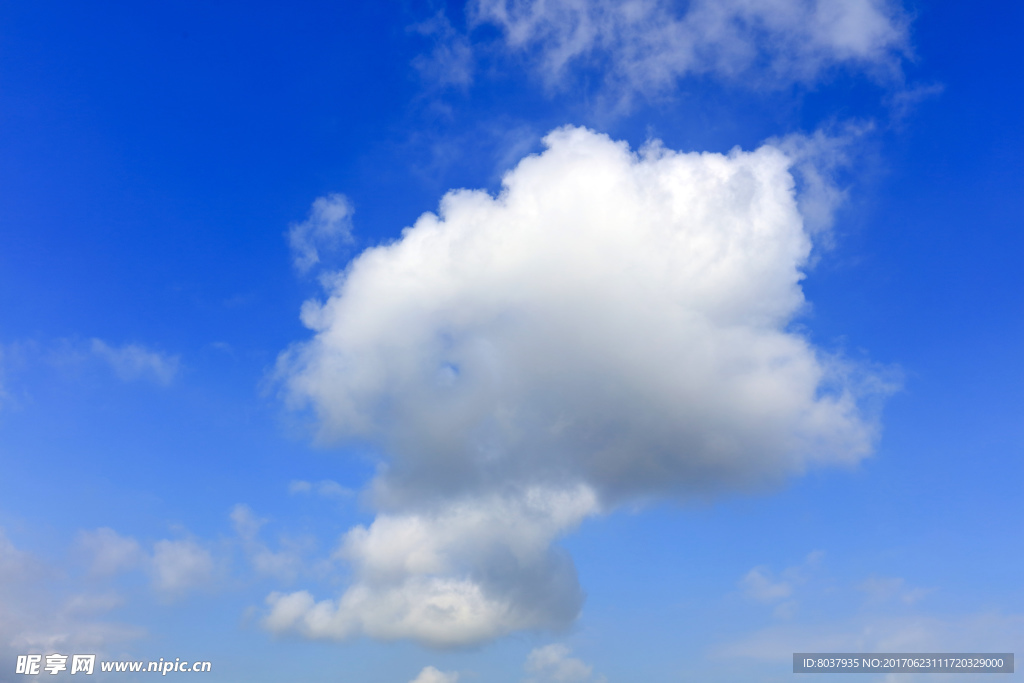 蓝天白云