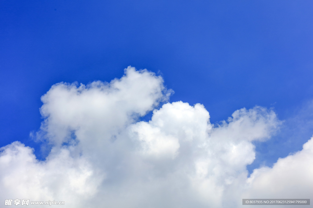 蓝天白云