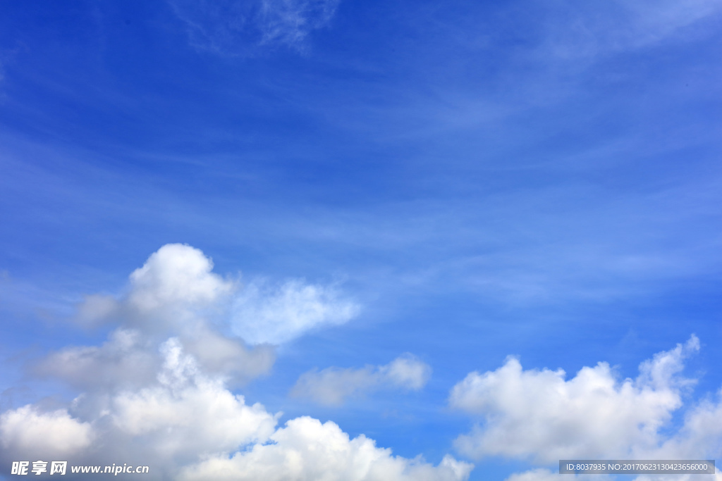 蓝天白云