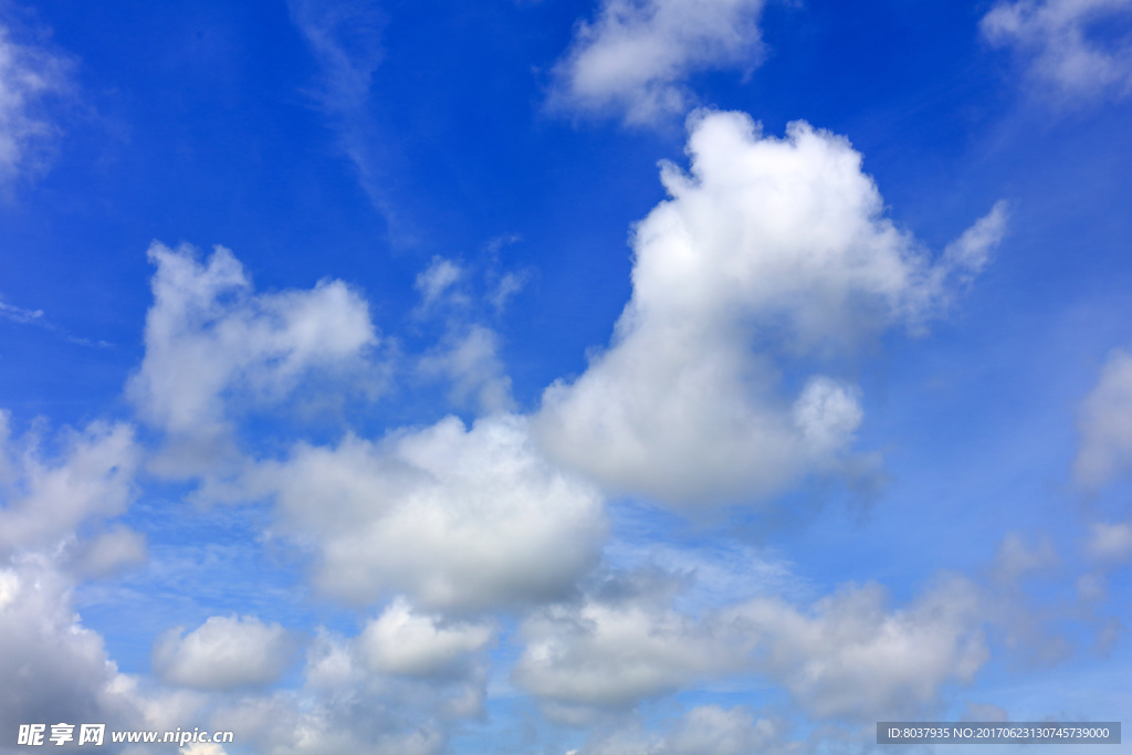蓝天白云