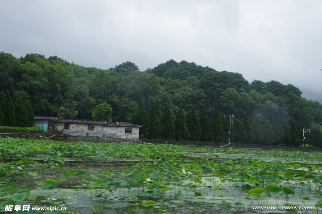 山水民居