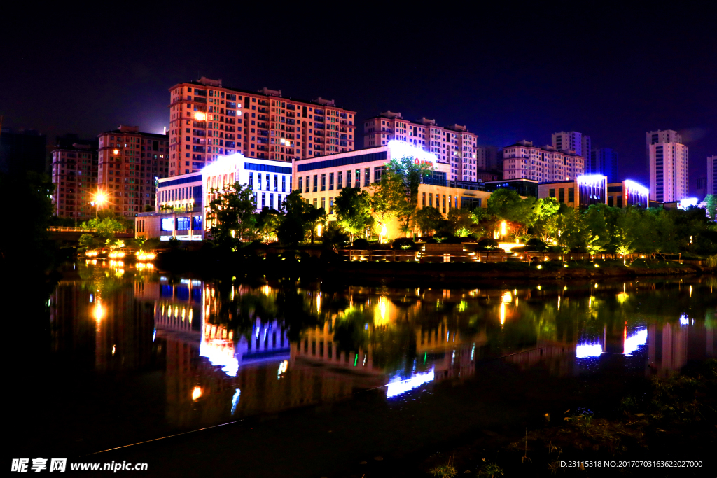 梦想小镇夜景