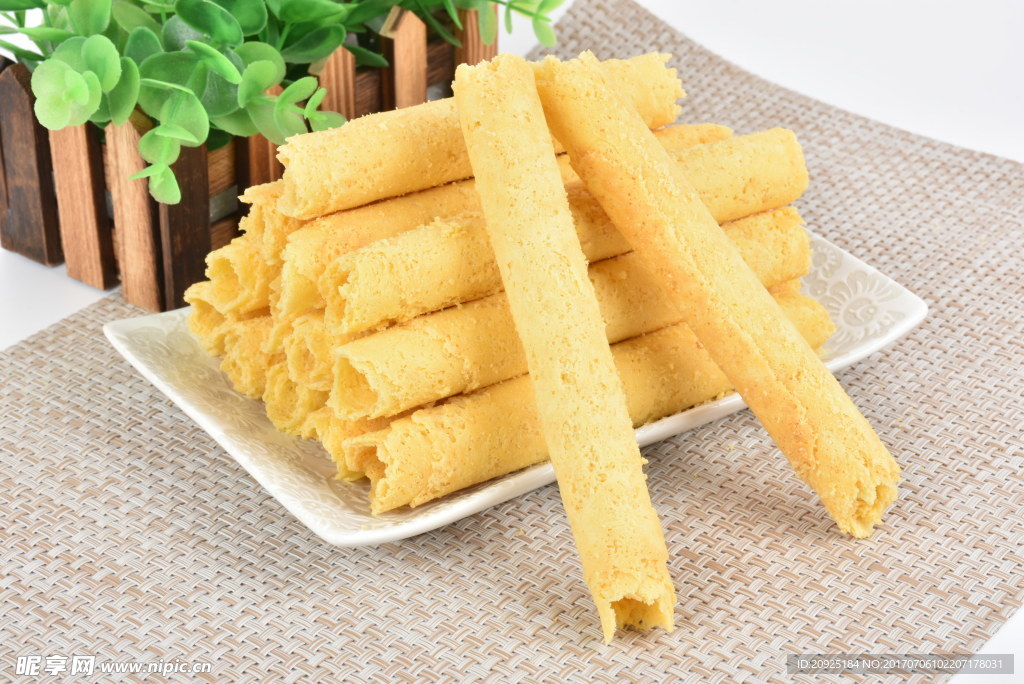 鸡蛋卷