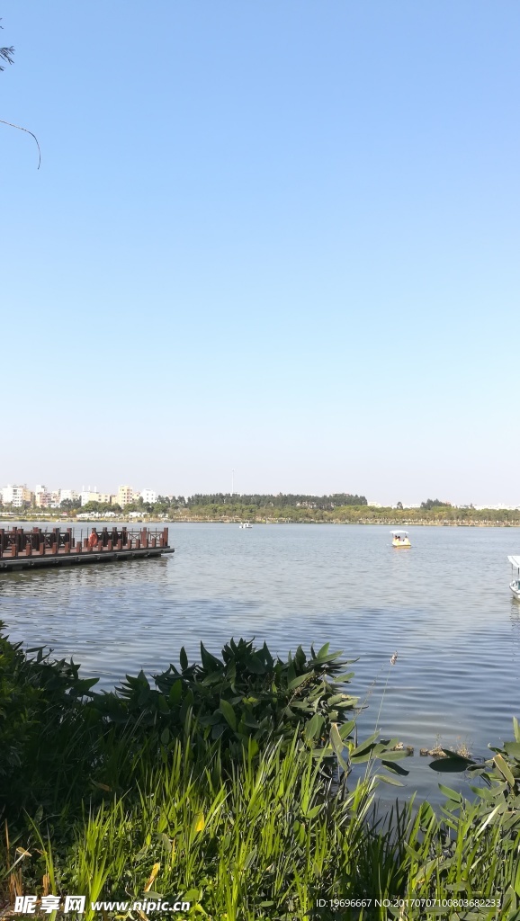 湖景