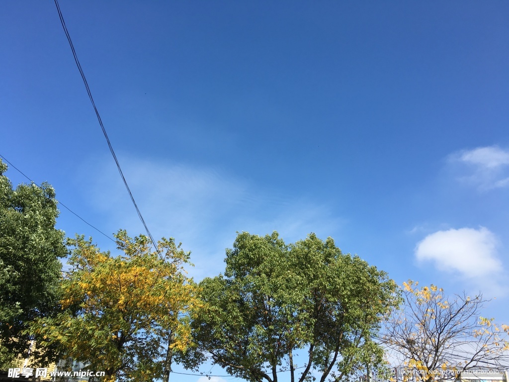 蓝天
