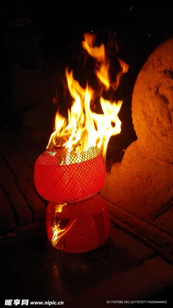 火葫芦灯笼