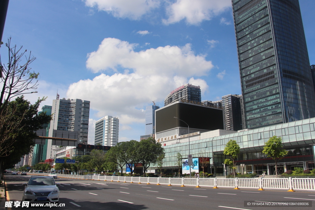 京基100大厦大剧院广场